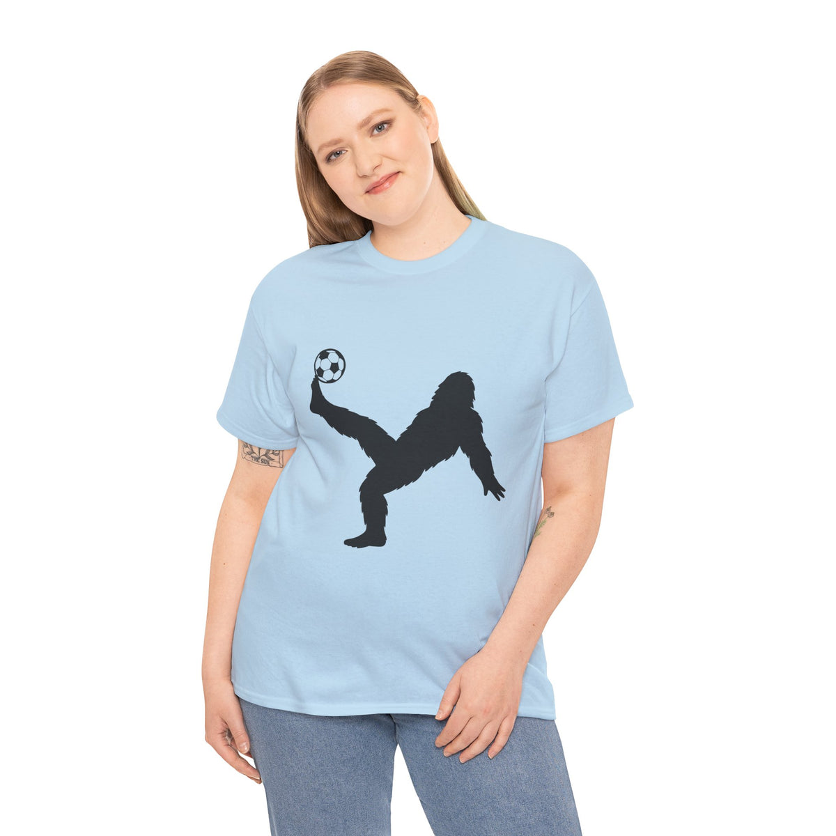 Bigfoot Fútbol Tee